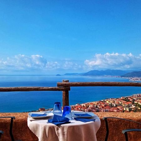 Blu Oltremare Panzió Borgio Verezzi Kültér fotó
