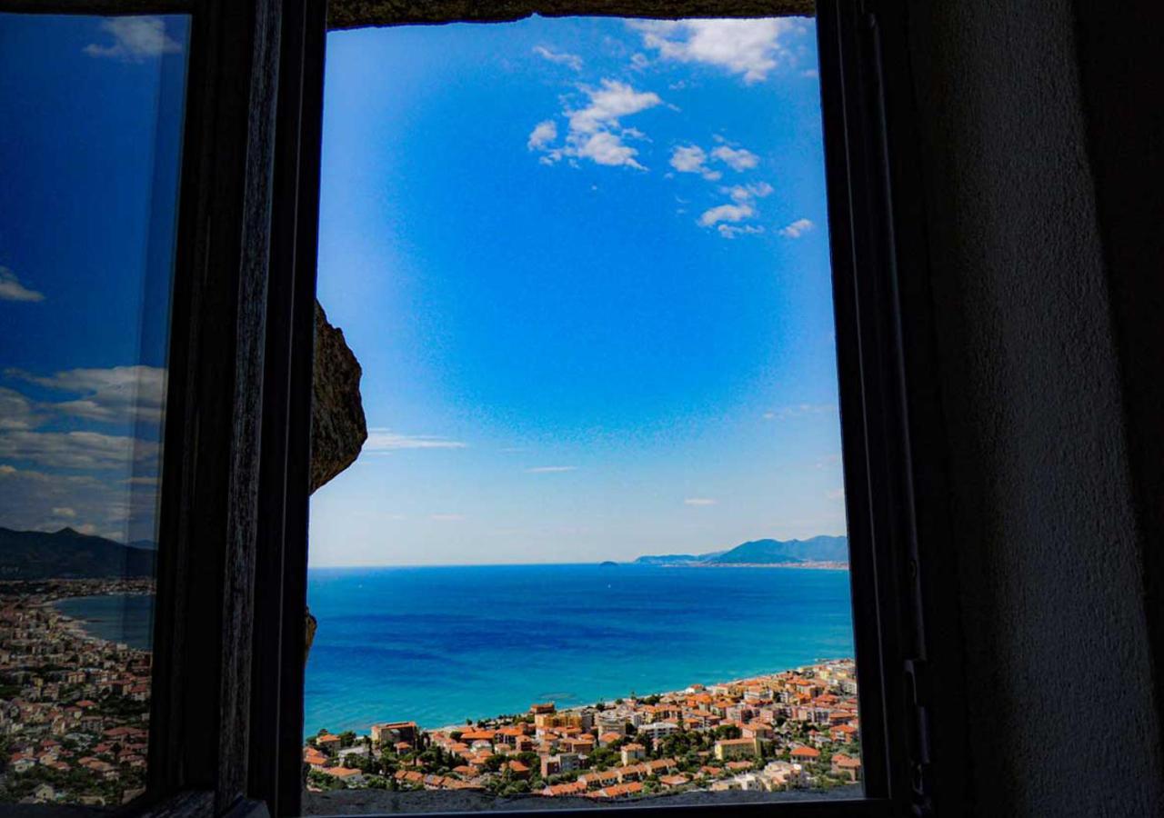 Blu Oltremare Panzió Borgio Verezzi Kültér fotó